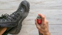 Cara Menghilangkan Bau Pada Sepatu, Bikin Gak Percaya Diri