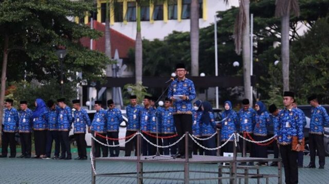 Pj Bupati Bekasi Minta Lembaga Pendidikan Programkan Pesantren Kilat