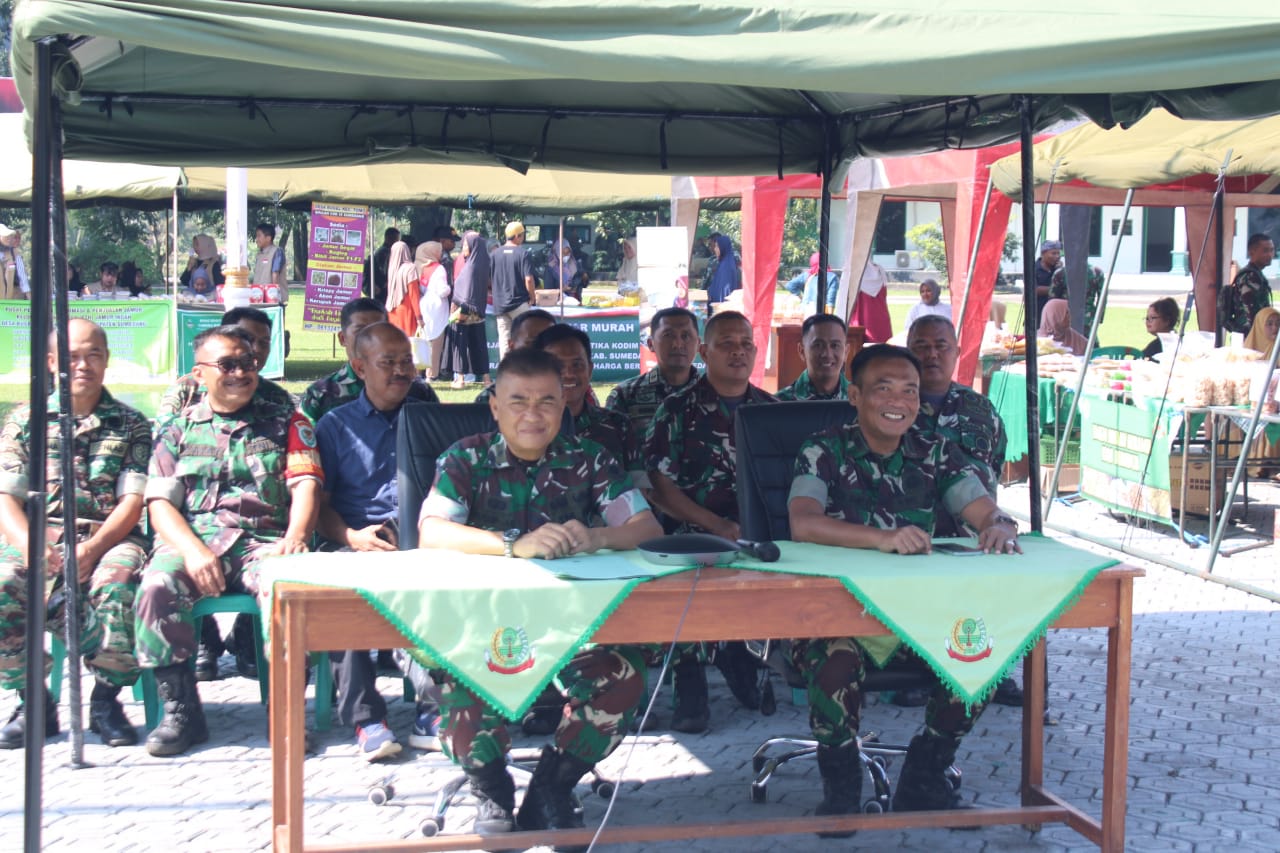 Kodim 0610/Sumedang Melaksanakan Bazar Murah Yang Dibuka oleh Kasum TNI Secara Virtual