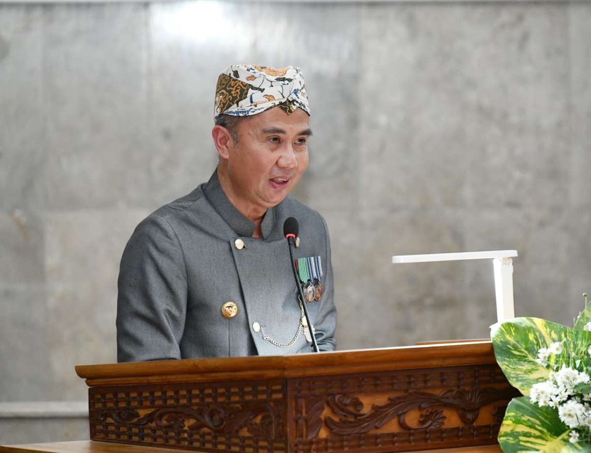 HUT KABUPATEN CIREBON Bey Machmudin: Terus Dukung Kemajuan Kabupaten Cirebon