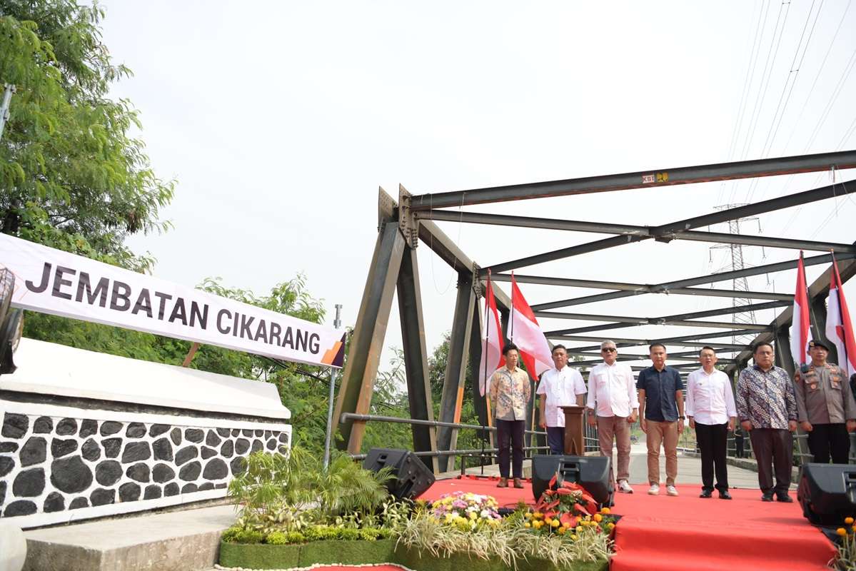 Bey Machmudin: Revitalisasi Jembatan Cikarang Permudah Akses Warga dan Buruh