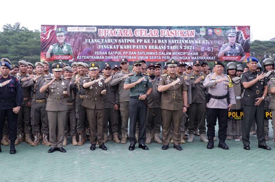 Rayakan HUT, Pj. Bupati Bekasi Apresiasi Kinerja Satpol PP dan Satlinmas