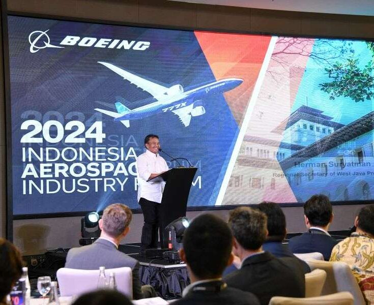 Sekda Herman Suryatman Buka "2024 Indonesia Aerospace Industry Forum"