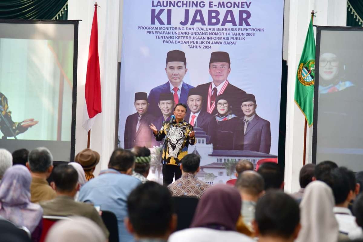 Sekda Herman Suryatman Luncurkan e - Monev Keterbukaan Informasi Publik