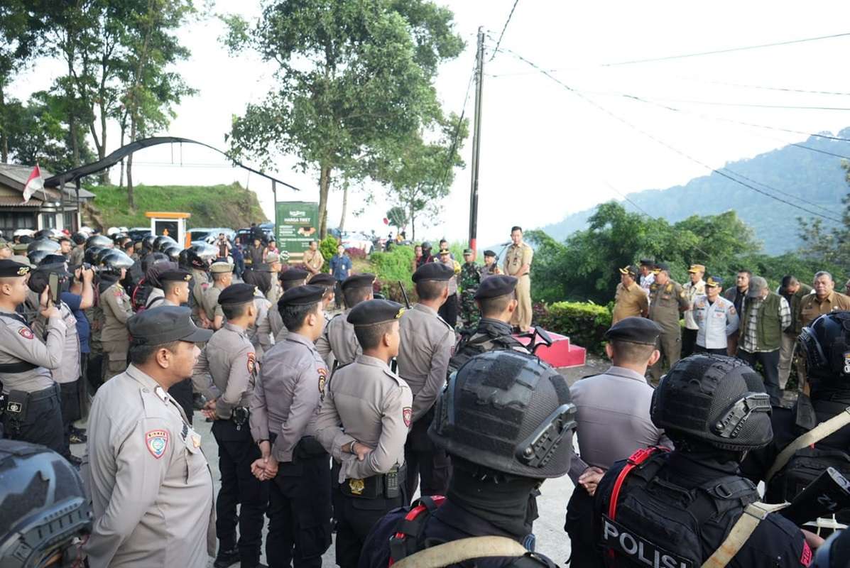 Penertiban Tahap II, Bangunan Liar di sepanjang Jalur Gantole-Puncak Pass Dibongkar