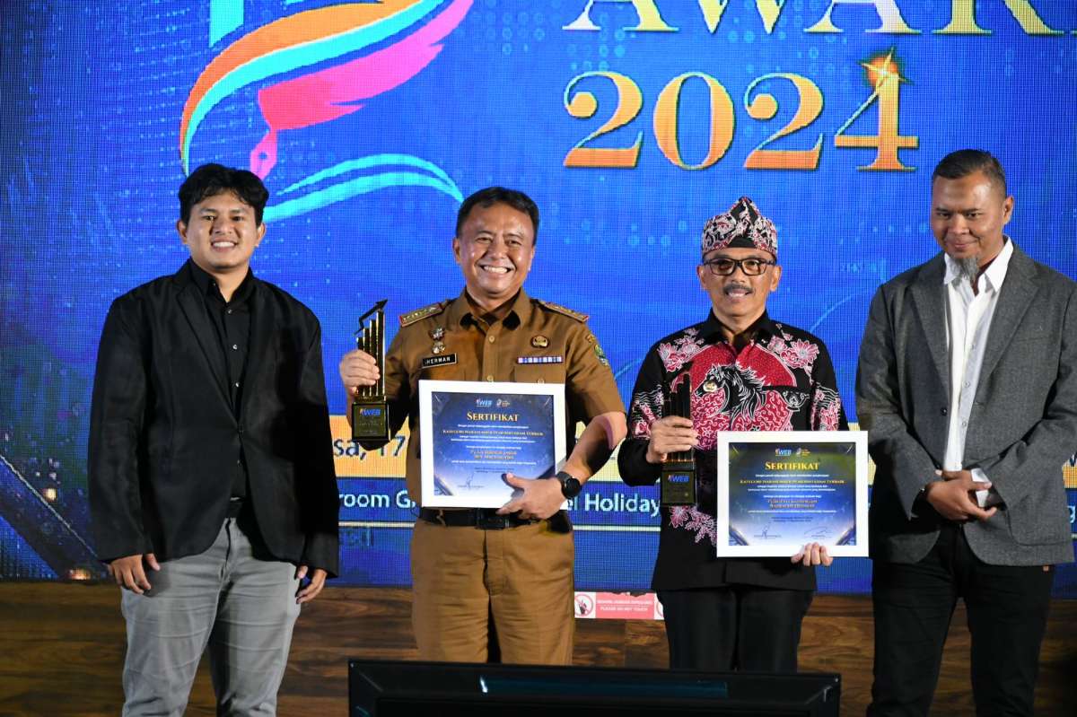 Herman Suryatman Apresiasi IWEB Award 2024 Kolaborasi Pentaheliks untuk Ekonomi Jabar Inklusif Berkelanjutan