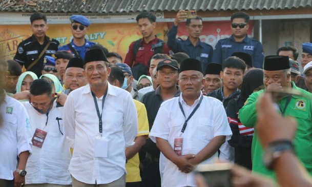 Ribuan Warga Pangandaran Deklarasikan Dukungan untuk Paslon H. Ujang Endin - Dadang Okta di Pilkada 2024