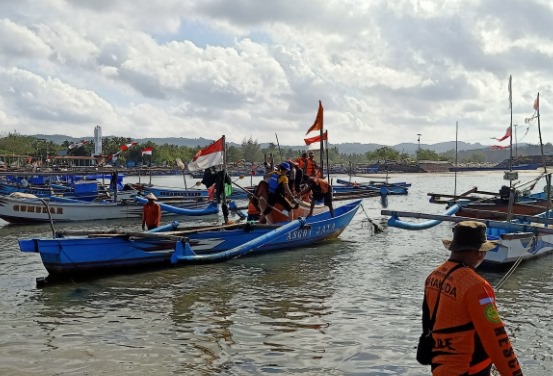 Nelayan Pangandaran Hilang Kontak, Tim SAR Barakuda Lakukan Pencarian