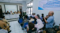 Wali Kota Bandung Tekankan Peran Aktif Warga, Farhan: Pembangunan Kota Tak Bisa Jalan Sendiri Wali Kota Bandung Tekankan Peran Aktif Warga, Farhan: Pembangunan Kota Tak Bisa Jalan Sendiri