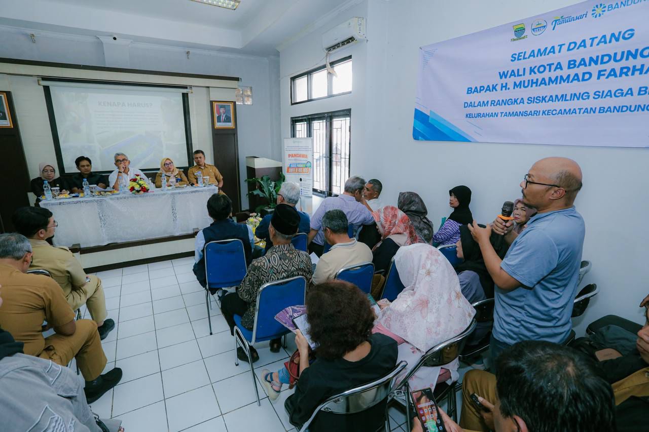Wali Kota Bandung Tekankan Peran Aktif Warga, Farhan: Pembangunan Kota Tak Bisa Jalan Sendiri