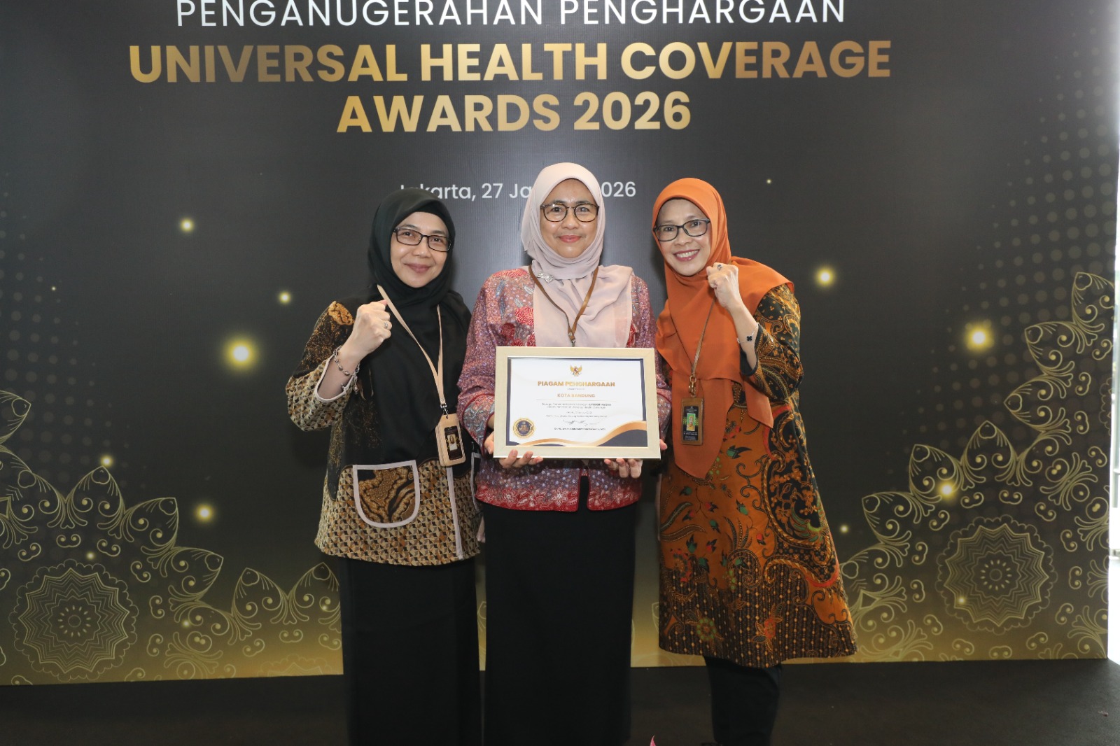 Delapan Tahun Berturut-turut Raih UHC, Kota Bandung Kembali Borong Penghargaan Nasional di UHC Awards 2026