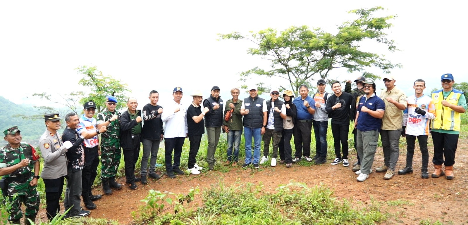 Dankodiklatad Pimpin Penanaman 500 Pohon di Jatigede, Wujud Kepedulian Lingkungan dan Sinergi Bersama Komunitas 
