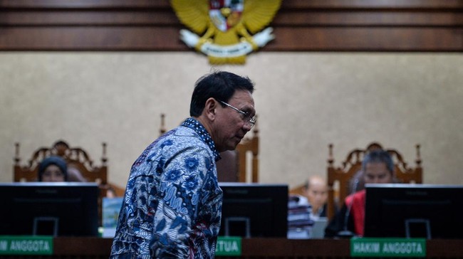 Ahok di Sidang Tipikor: Banyak Pihak Bisa Ditangkap Jika Penyimpangan Pengadaan Dibongkar Serius