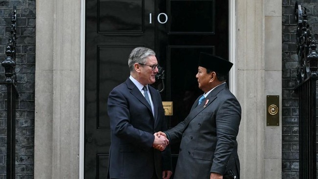 Perdana Menteri Inggris Keir Starmer memberikan apresiasi tinggi terhadap kesepakatan kerja sama maritim Indonesia–Inggris yang telah diteken kedua negara melalui Maritim Partnership Program (MPP). Pujian tersebut disampaikan Starmer saat menerima kunju