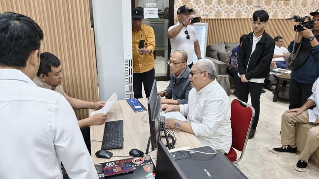 Rektor Nonaktif UNM Laporkan Akun Instagram @mekdiunm ke Polda Sulsel, Diduga Cemarkan Nama Baik dan Sebarkan Hoaks