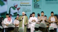 Puluhan Ribu Jemaah Padati Stadion Galuh Ciamis, Sholawat Kebangsaan Habib Syech Penuh Kesejukan Puluhan Ribu Jemaah Padati Stadion Galuh Ciamis, Sholawat Kebangsaan Habib Syech Penuh Kesejukan