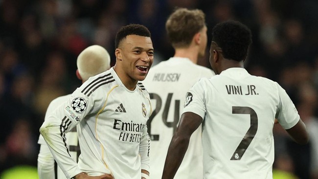 Pesta Gol Real Madrid vs Monaco: Mbappe Mematikan, Vinicius Bungkam Siulan Fans