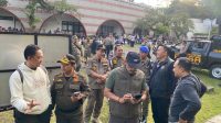 Satpol PP Amankan Aset Kebun Binatang Bandung Usai Izin Konservasi Dicabut Satpol PP Amankan Aset Kebun Binatang Bandung Usai Izin Konservasi Dicabut