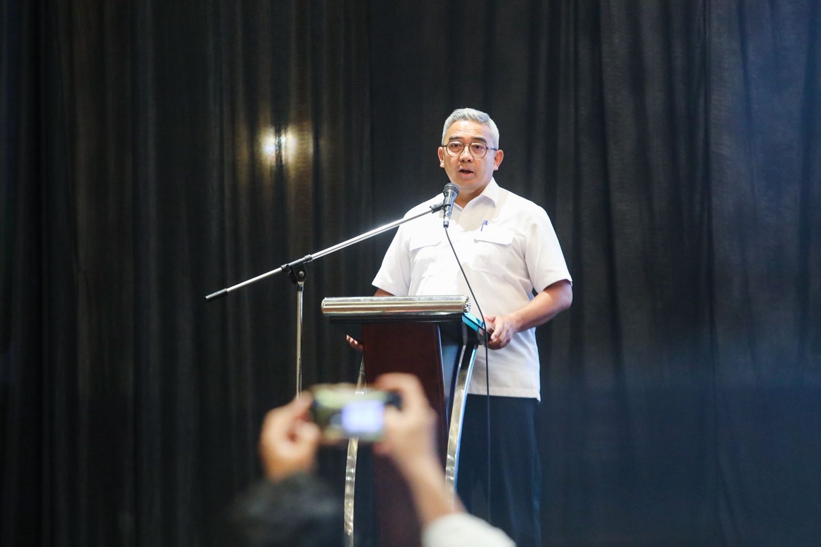 Strategi Kebangkitan Pariwisata Bandung 2026: Farhan Targetkan Pertumbuhan Ekonomi Tembus 6 Persen
