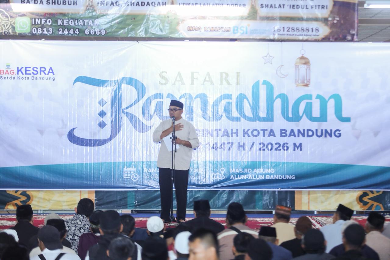 Muhammad Farhan Ajak Warga Makmurkan Masjid Agung Kota Bandung saat Safari Ramadan