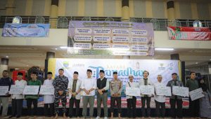 Farhan Ajak Warga Kembalikan Kilau Masjid Agung Bandung: Jangan Hanya Andalkan APBD