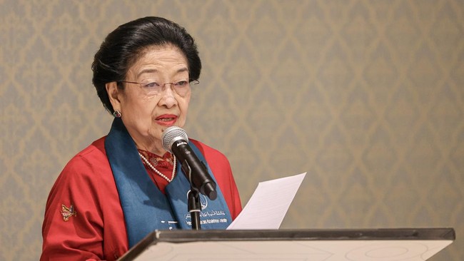 Megawati Terima Doktor Honoris Causa ke-14 di Arab Saudi, Tegaskan Peran Strategis Perempuan dalam Peradaban Negara