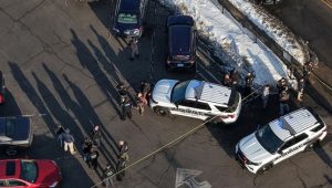 Tragedi di Arena Hoki Rhode Island: Dua Tewas dan Tiga Luka Setelah Tembakan Menggema Tragedi di Arena Hoki Rhode Island: Dua Tewas dan Tiga Luka Setelah Tembakan Menggema