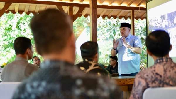 Bupati Bogor Rudy Susmanto Percepat Penataan Kawasan Puncak, Fokus Atasi Kemacetan dan Tata Lingkungan Bupati Bogor Rudy Susmanto Percepat Penataan Kawasan Puncak, Fokus Atasi Kemacetan dan Tata Lingkungan