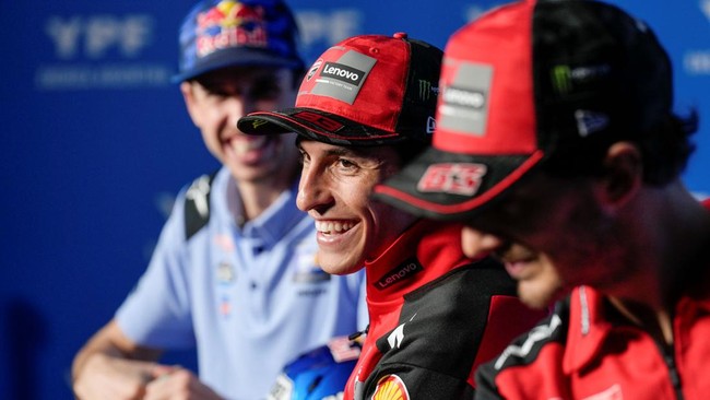 MotoGP 2026 di Sirkuit Buriram: Pembalap Jajal Tuk-Tuk Jelang Balapan Utama MotoGP 2026 di Sirkuit Buriram: Pembalap Jajal Tuk-Tuk Jelang Balapan Utama