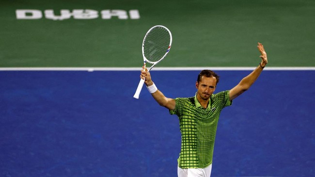 Medvedev Tertahan di Dubai Usai Serangan Iran, Nasibnya di Indian Wells 2026 Masih Menggantung