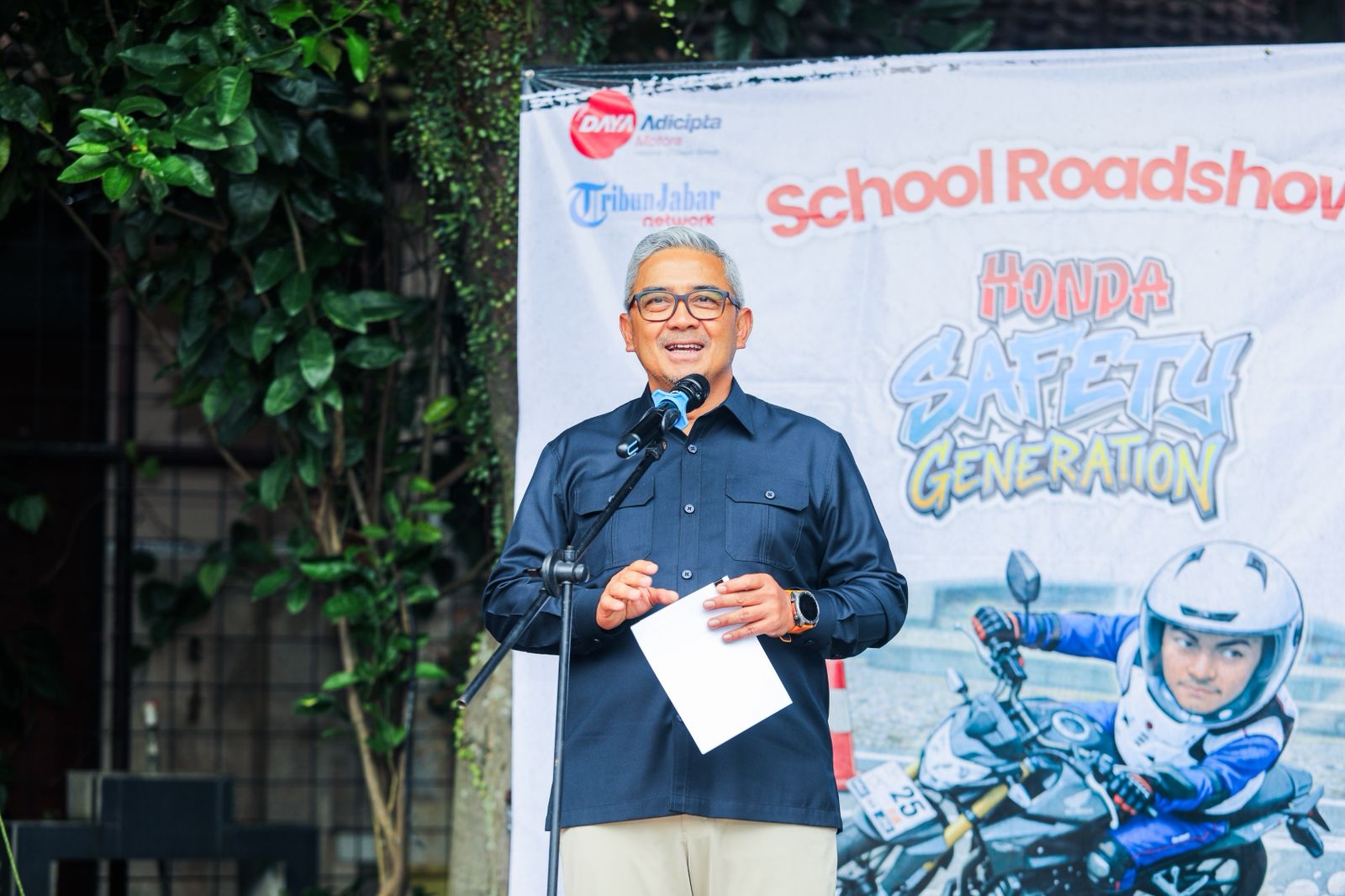 Wali Kota Bandung Dorong SMAN 22 Jadi Role Model Edukasi Safety Riding bagi Pelajar