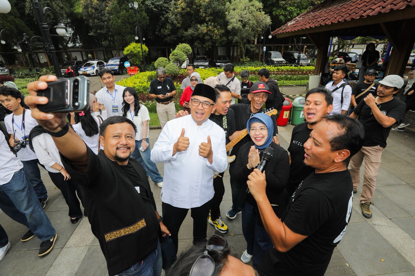 Halal Bihalal Alumni SMAN 3 Bandung, Wali Kota Muhammad Farhan Soroti Peran Strategis Lulusan untuk Pembangunan