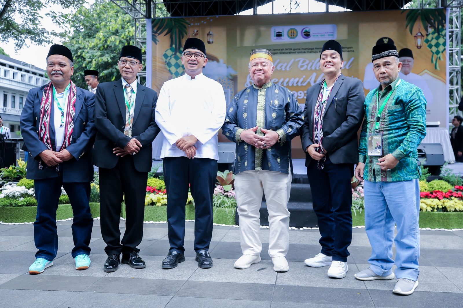 Reuni Akbar Alumni Haji di Balai Kota, Muhammad Farhan Ajak Perkuat Kepedulian Sosial dan Pemberdayaan Warga
