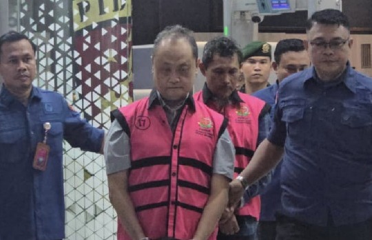 Kejagung Hitung Kerugian Negara Kasus Petral, Dugaan Skandal Pengadaan Minyak Terkuak Kejagung Hitung Kerugian Negara Kasus Petral, Dugaan Skandal Pengadaan Minyak Terkuak