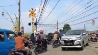 Kereta Api Jadi Prioritas Utama, Bahkan di Atas Kendaraan Darurat Kereta Api Jadi Prioritas Utama, Bahkan di Atas Kendaraan Darurat
