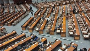WFH ASN Setiap Jumat Tuai Sorotan DPR, Efektivitas Penghematan BBM Dipertanyakan WFH ASN Setiap Jumat Tuai Sorotan DPR, Efektivitas Penghematan BBM Dipertanyakan