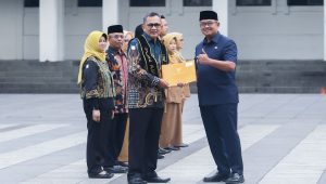 124 ASN Kota Bandung Purna Tugas, Farhan: Pengabdian Mereka Bagian Penting Pembangunan Kota