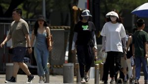 Fenomena 'AC Outdoor' Viral di China, Sistem Kabut Air Jadi Solusi Hadapi Gelombang Panas Ekstrem Fenomena 'AC Outdoor' Viral di China