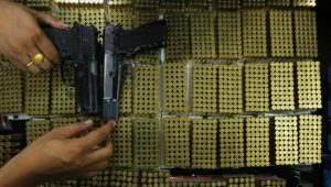 Satgas Damai Cartenz Tangkap Buronan Pemasok Senjata untuk KKB Papua, Jaringan Perdagangan Ilegal Terus Dibongkar