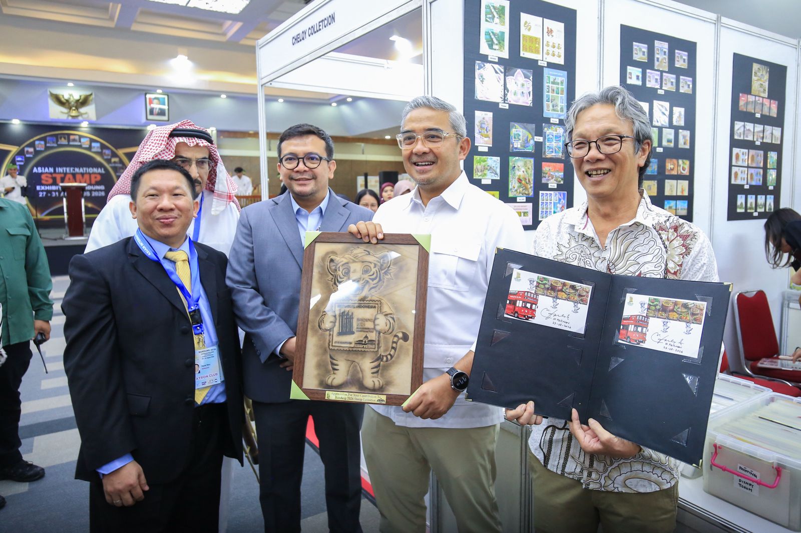 Bandung Kembali Jadi Tuan Rumah Pameran Filateli Asia, Farhan Ingin Generasi Muda Kenal Sejarah Lewat Perangko